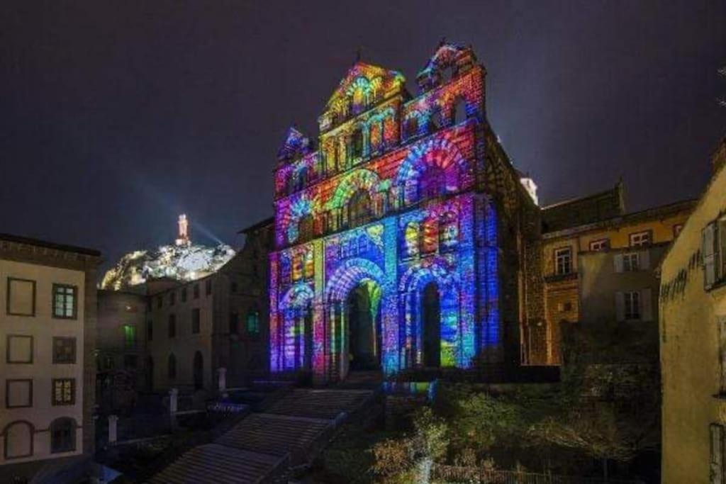 Logis Du Chandelier Le Puy-en-Velay Buitenkant foto